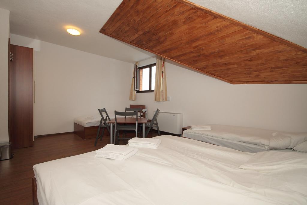 Yan Bibiyan Guest House Negushevo Exterior photo