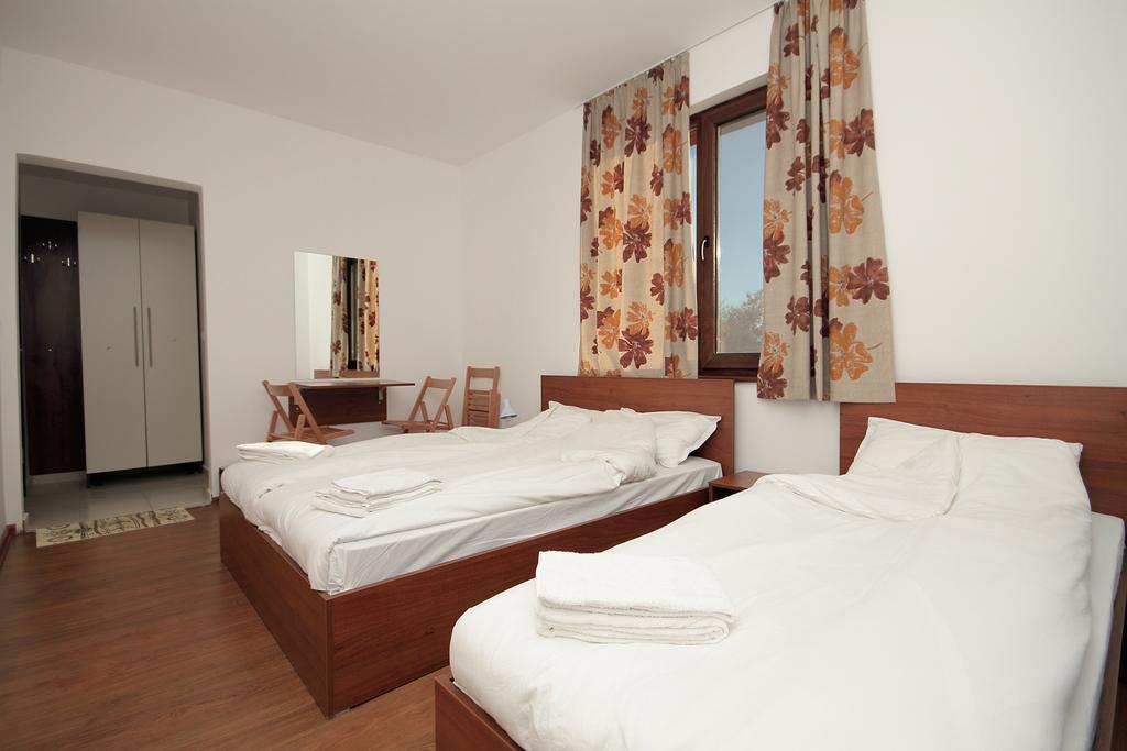 Yan Bibiyan Guest House Negushevo Exterior photo